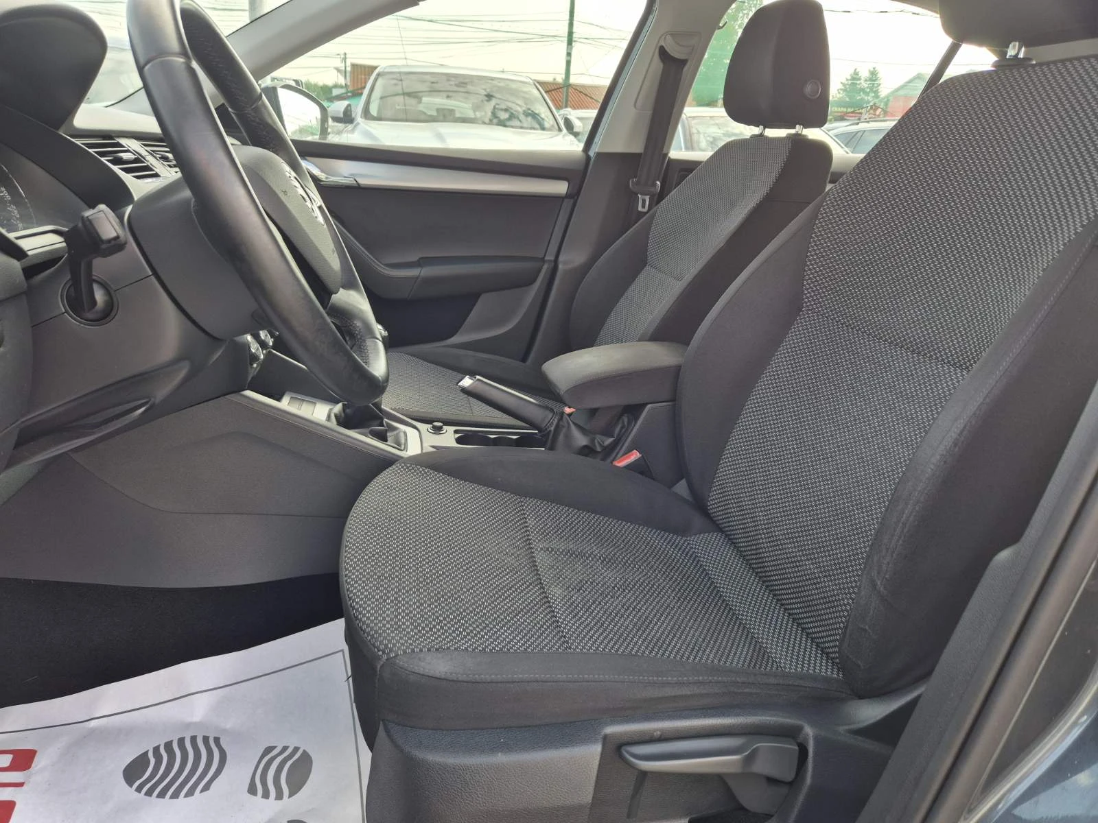 Skoda Octavia 1.4I-G-TEC-СЕДАН-МЕТАН - изображение 7