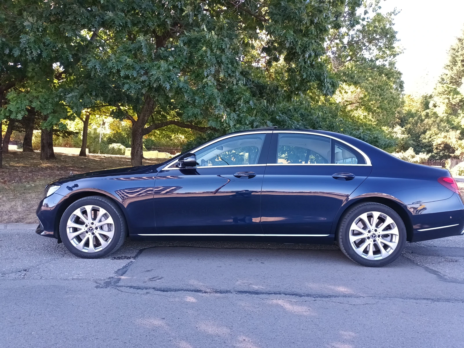Mercedes-Benz E 400 4 MATIC - изображение 3