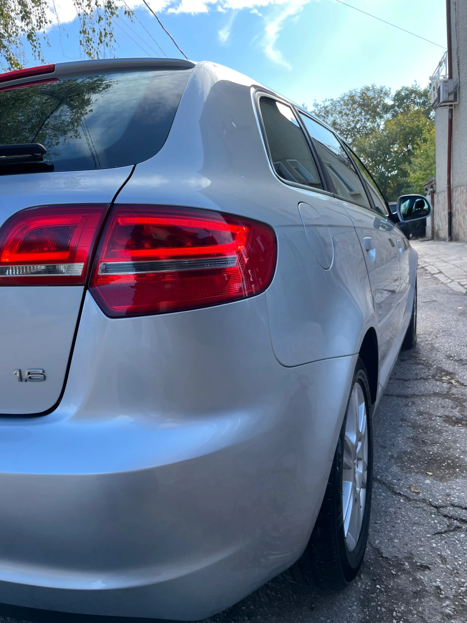 Audi A3 1.6i* 102kc* sportback - изображение 4