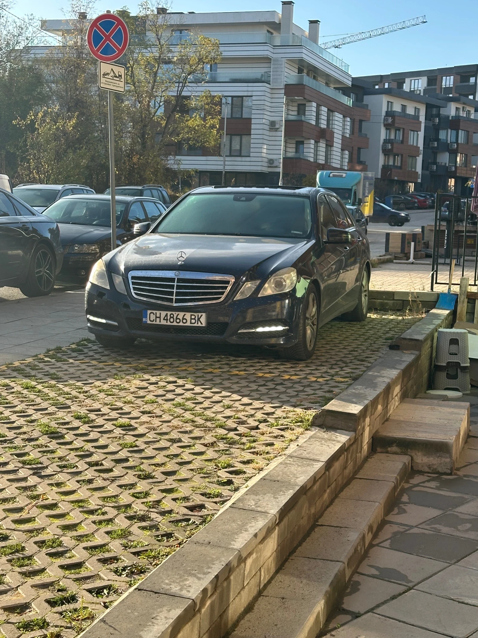 Mercedes-Benz E 220  - изображение 3