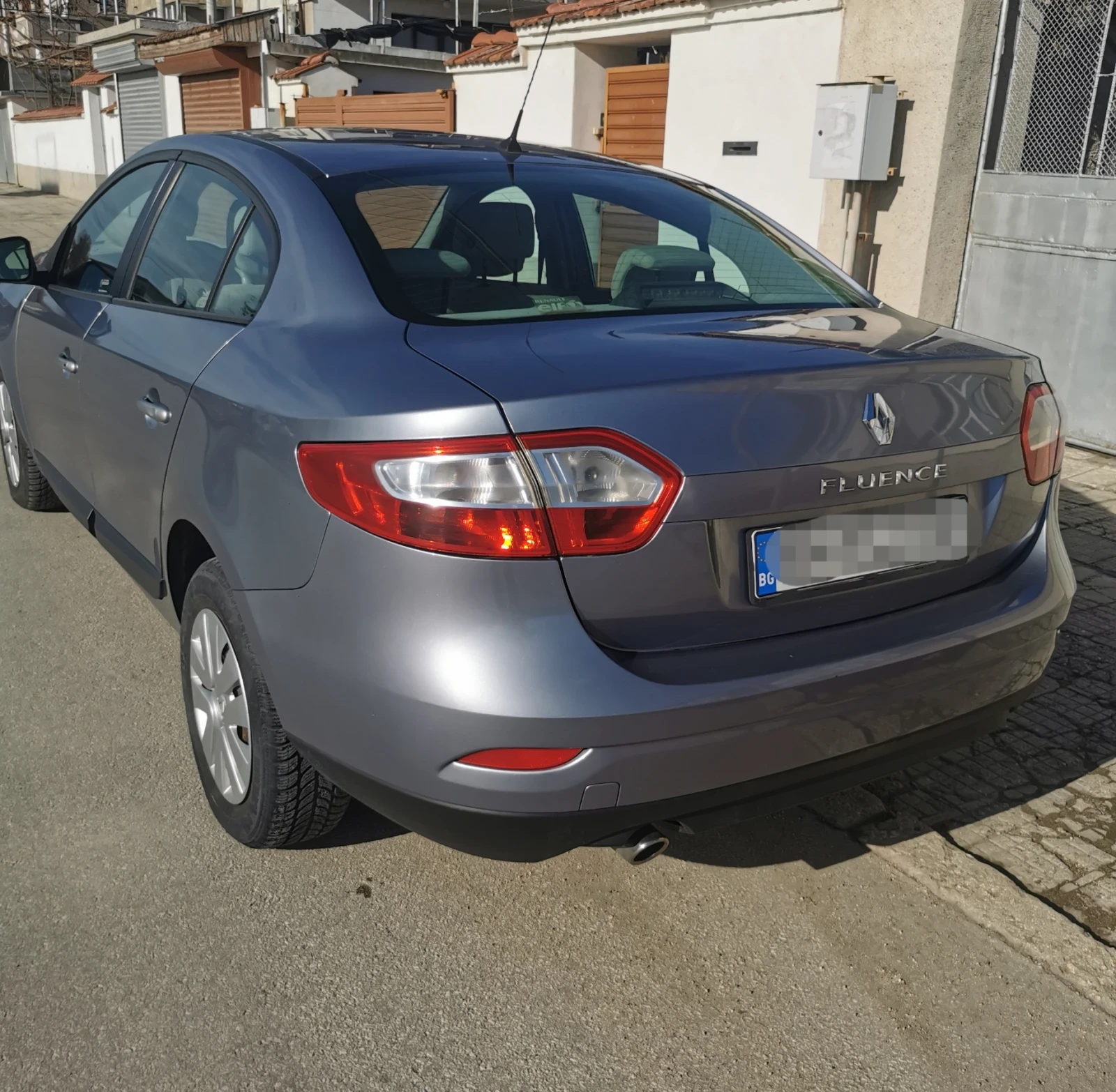 Renault Fluence 1.6 бензин  - изображение 5