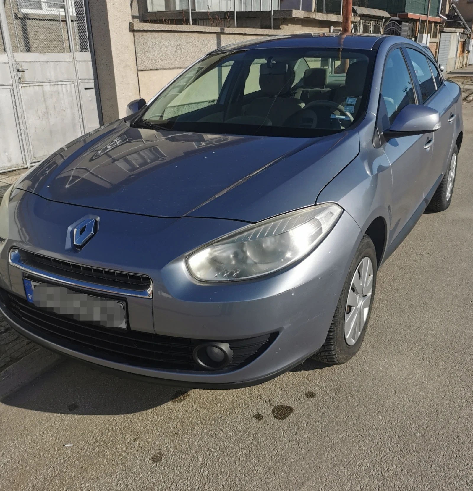Renault Fluence 1.6 бензин  - изображение 3