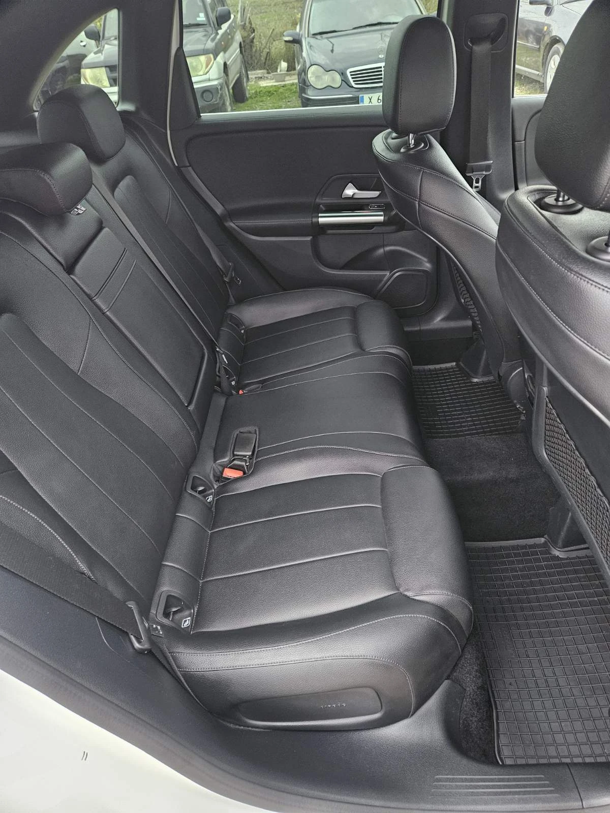 Mercedes-Benz B 200 2.0 150 hp , снимка 10 - Автомобили и джипове - 53768823