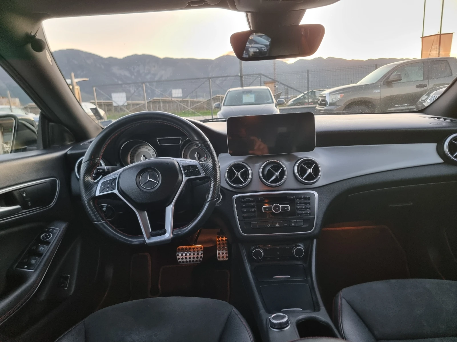 Mercedes-Benz CLA 220 2.0CDI AMG, снимка 12 - Автомобили и джипове - 54178318