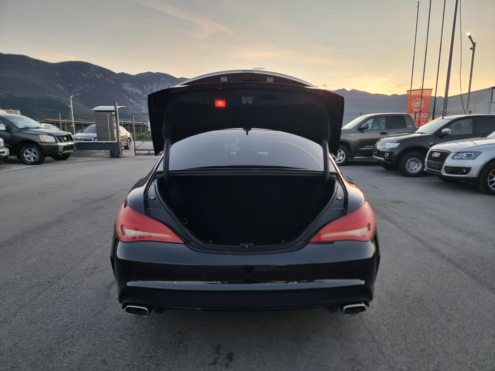 Mercedes-Benz CLA 220 2.0CDI AMG, снимка 13 - Автомобили и джипове - 54178318