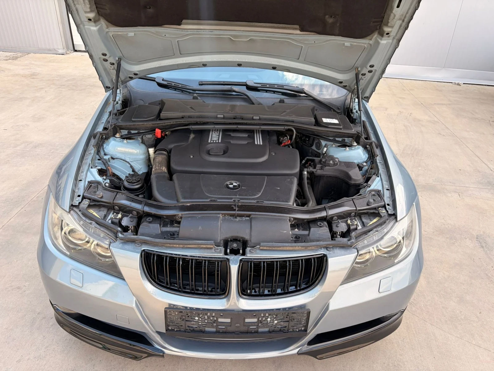 BMW 320 2.0D , снимка 9 - Автомобили и джипове - 54360557