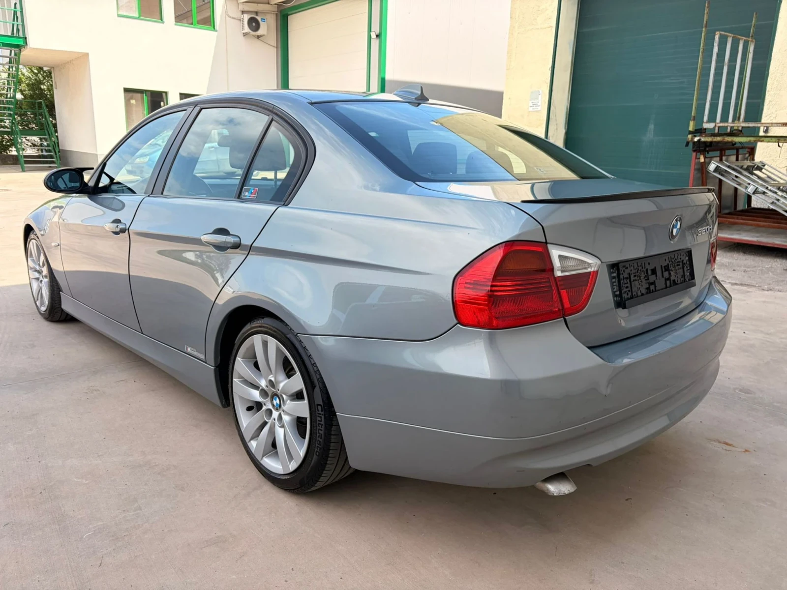 BMW 320 2.0D , снимка 6 - Автомобили и джипове - 54360557