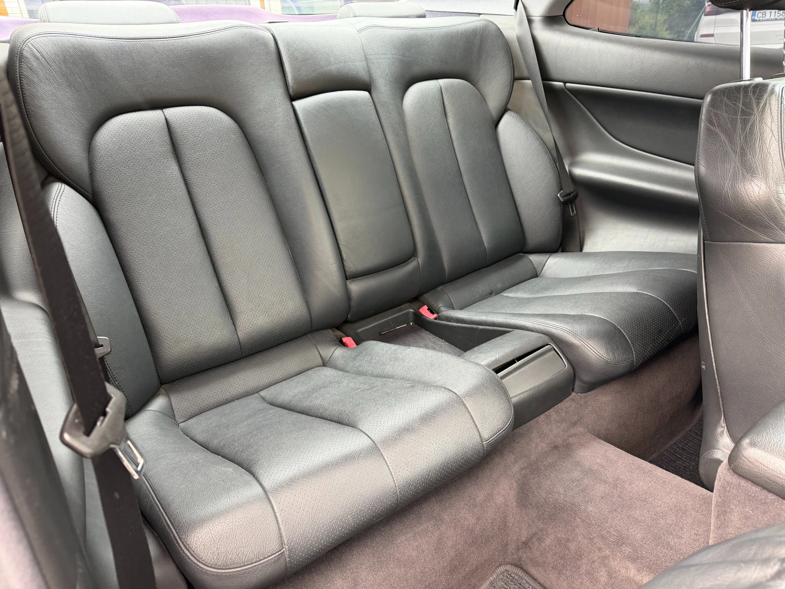 Mercedes-Benz CLK 320 Avantgarde V6 Command/Подгрев/Lumbar/Кожа, снимка 10 - Автомобили и джипове - 54456551