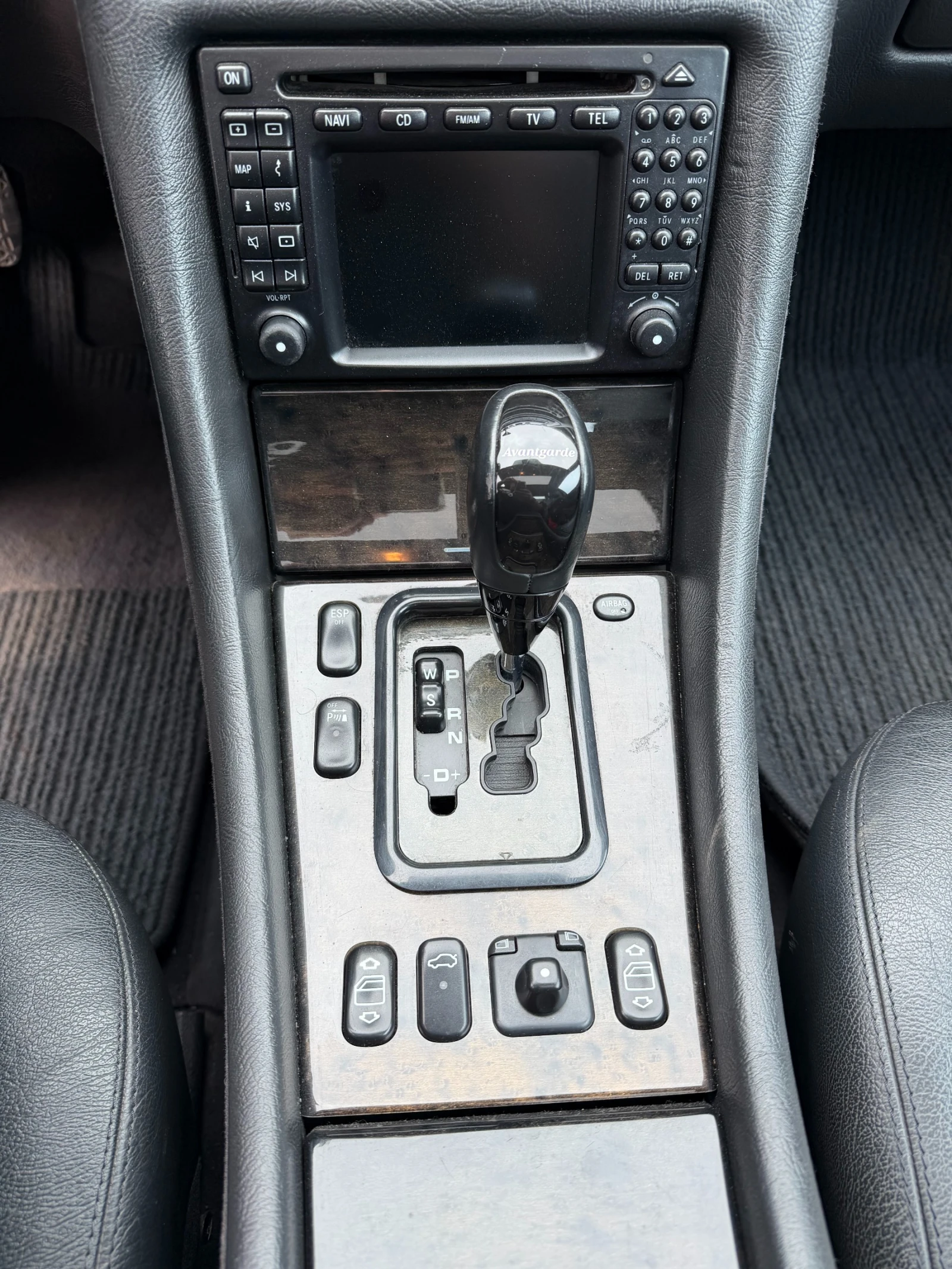 Mercedes-Benz CLK 320 Avantgarde V6 Command/Подгрев/Lumbar/Кожа, снимка 12 - Автомобили и джипове - 54456551