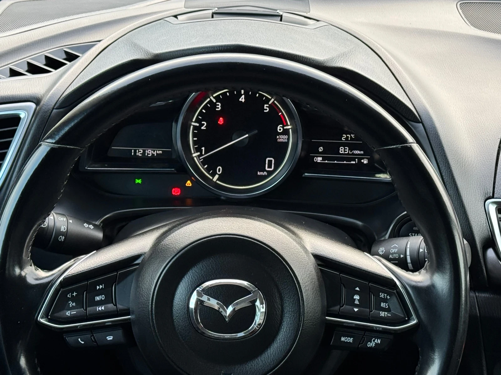 Mazda 3 1.5 SKY ACTIV ИТАЛИЯ 112000км, снимка 8 - Автомобили и джипове - 54773037