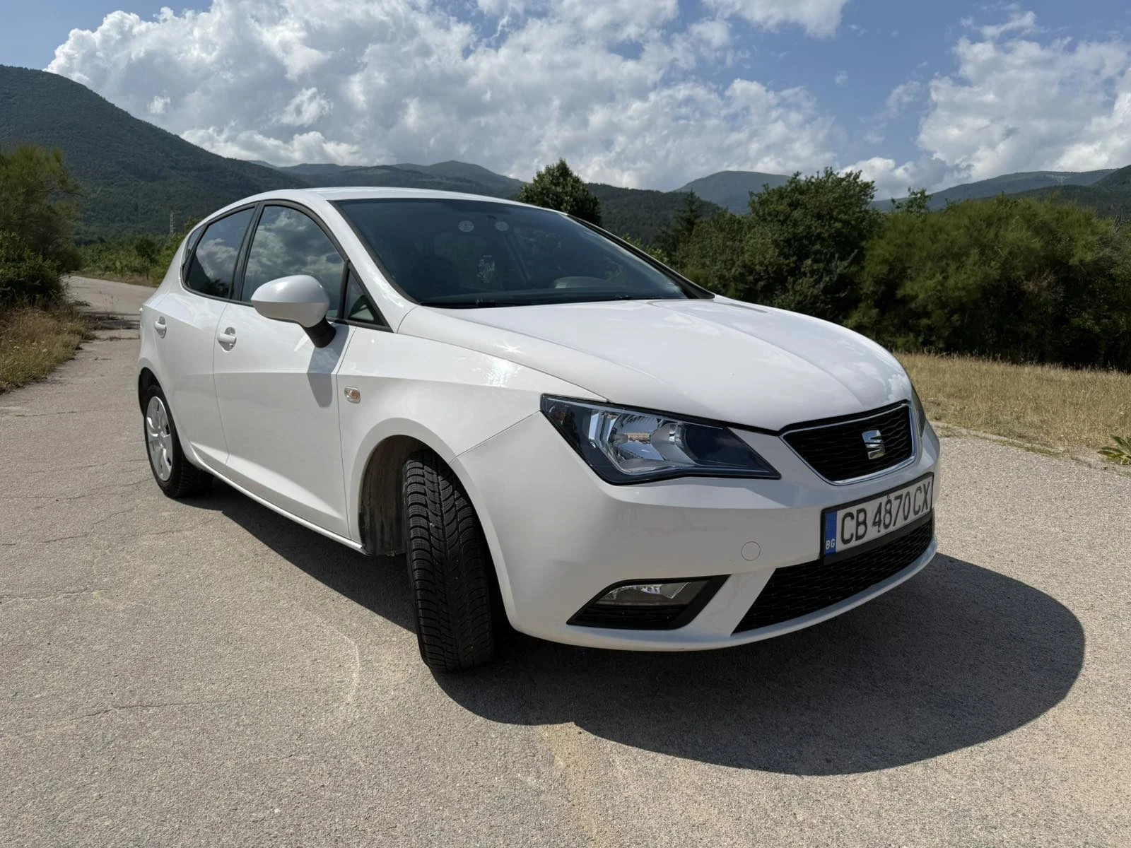 Seat Ibiza, снимка 2 - Автомобили и джипове - 55000274