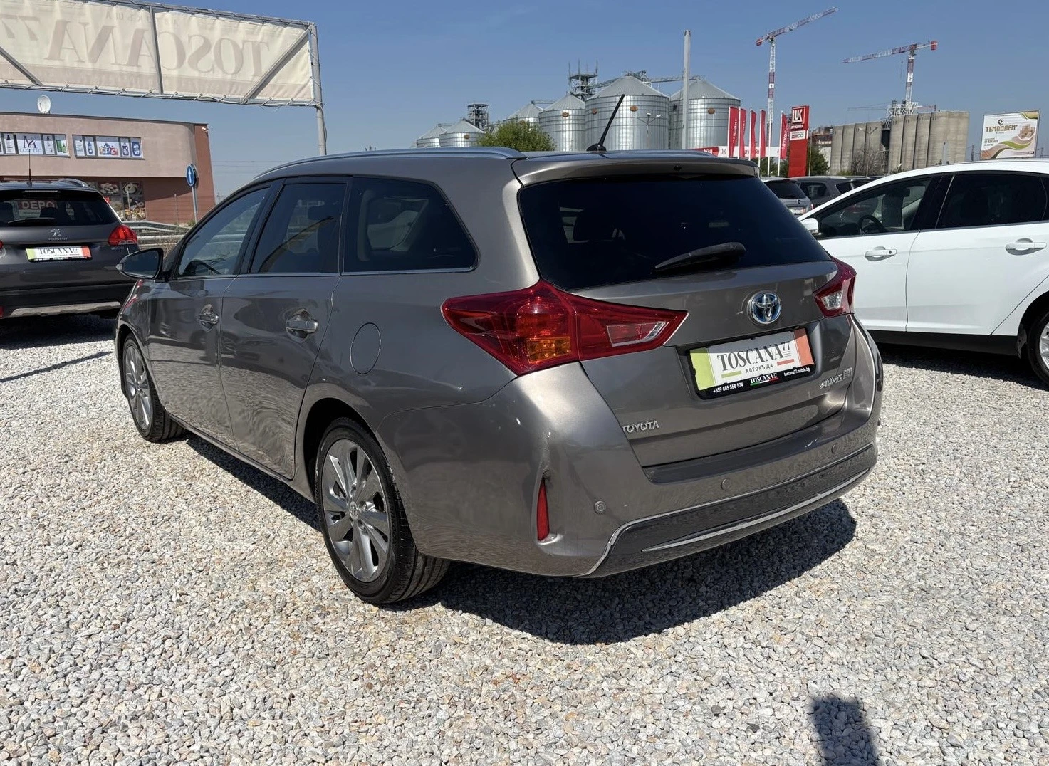 Toyota Auris 1.8* HYBRID* ���������* �������* ��������* ���� | Mobile.bg � ����������� 3