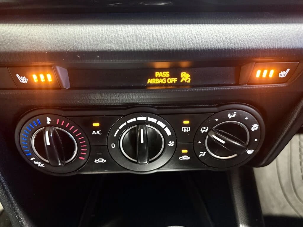 Mazda 3 GS * АвтоКредит * (ЦЕНА ДО БГ), снимка 13 - Автомобили и джипове - 56231496