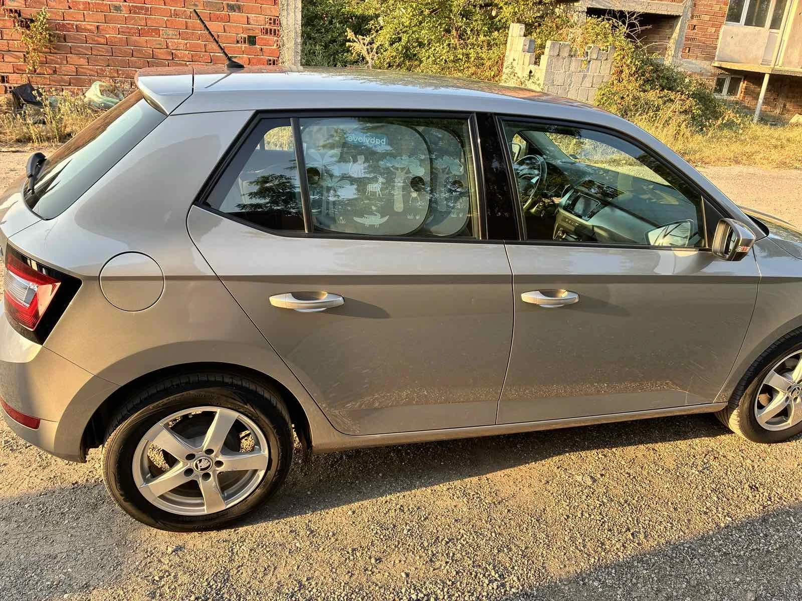 Skoda Fabia, снимка 5 - Автомобили и джипове - 56298952