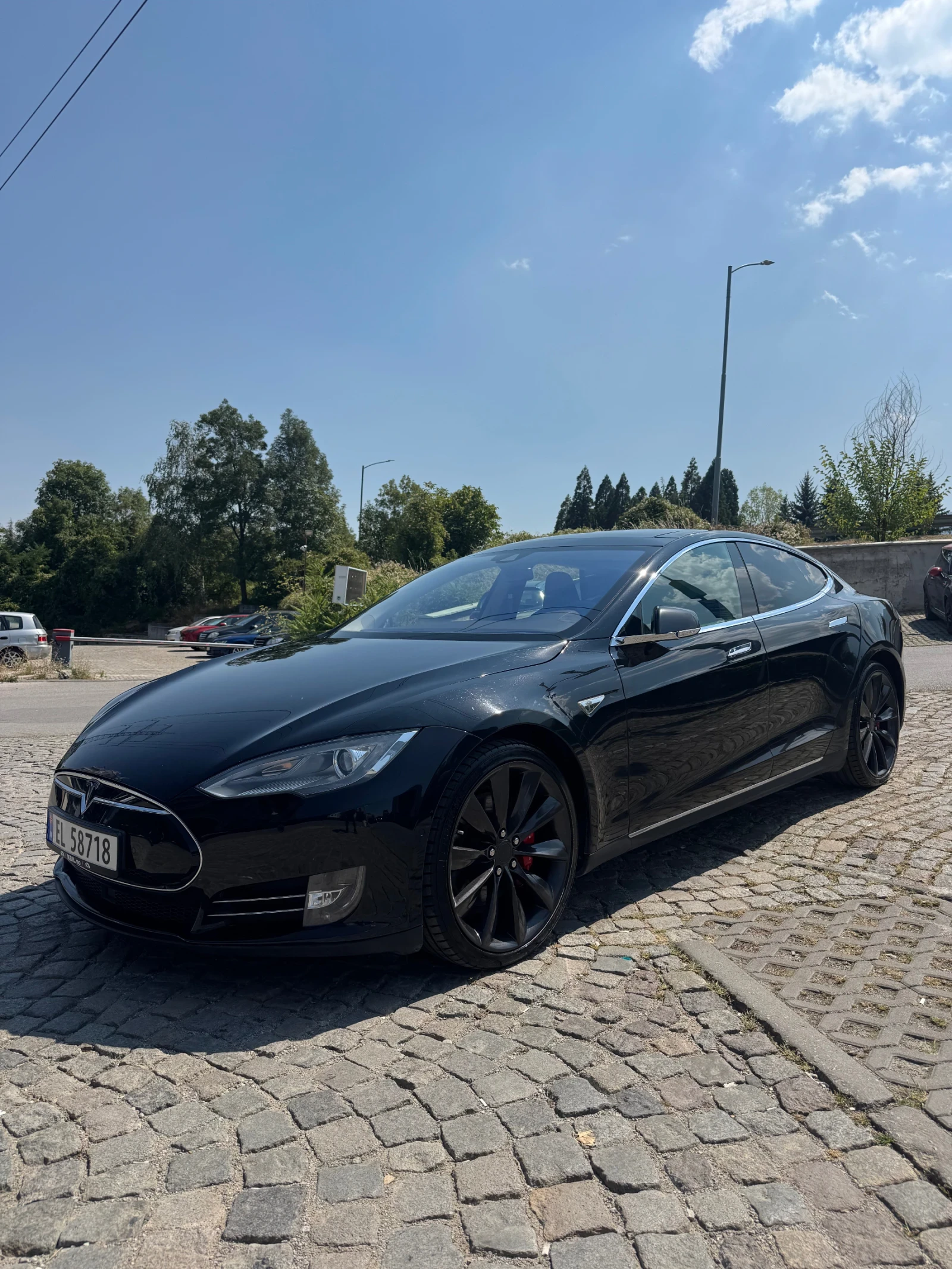 Tesla Model S P85D-700-Безплатно зареждане! , снимка 7 - Автомобили и джипове - 56301327