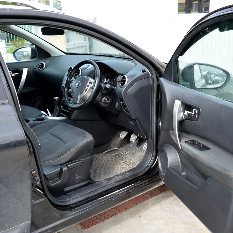 Nissan Qashqai 1.5 DCI, снимка 5 - Автомобили и джипове - 40721548