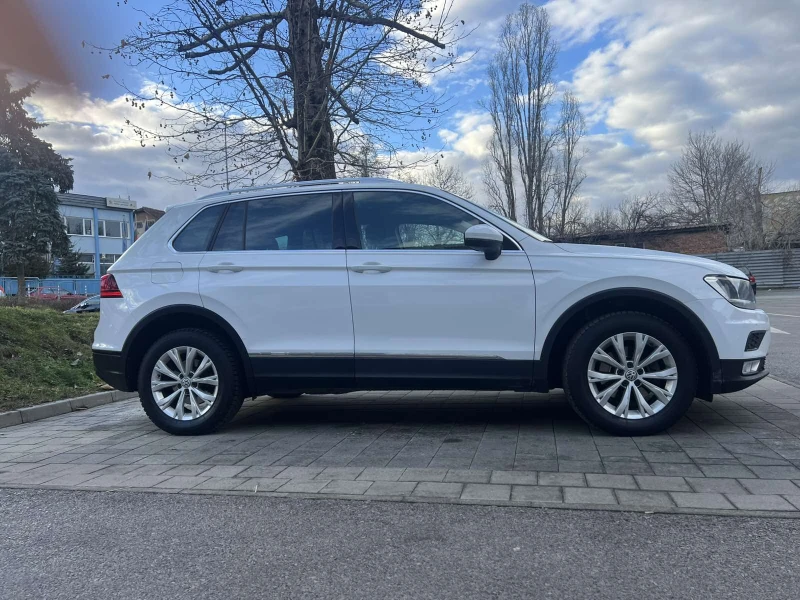 VW Tiguan, снимка 17 - Автомобили и джипове - 49210862