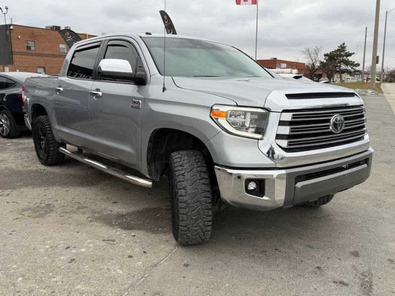 Toyota Tundra * 4x4 Crewmax Platinum 5.7L * CARFAX * БЕЗ ПЪРВОНА, снимка 3 - Автомобили и джипове - 53036630