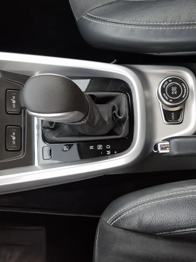 Suzuki Vitara   - АВТОМАТ, снимка 13 - Автомобили и джипове - 55950538