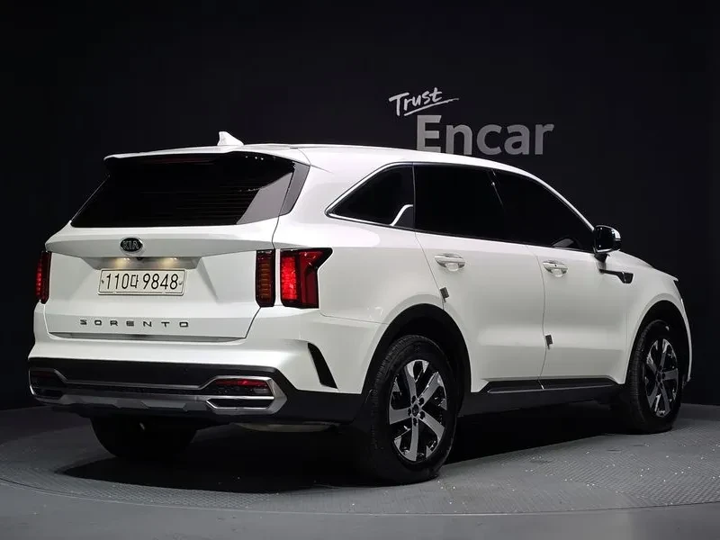 Kia Sorento 2.2 2Wd Trendy, снимка 2 - Автомобили и джипове - 56360579