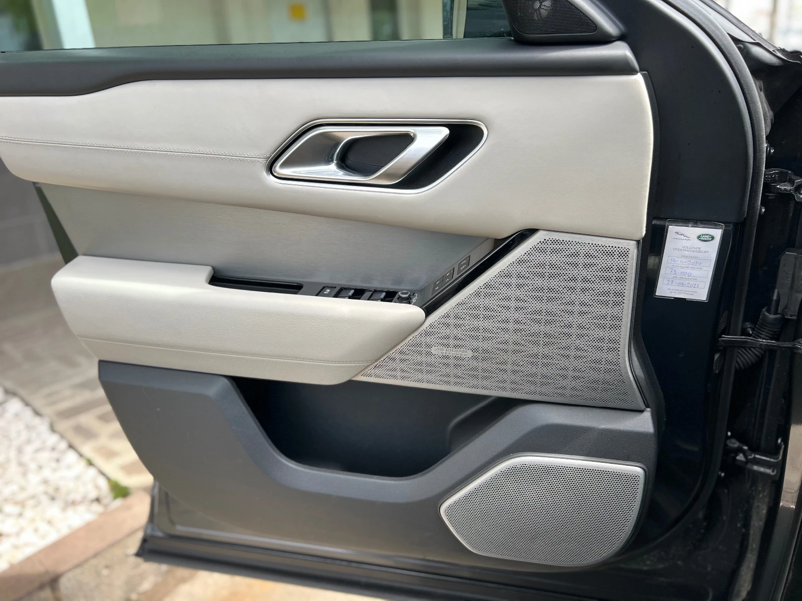 Land Rover Range Rover Velar D300 R-Dynamic | Mobile.bg   13