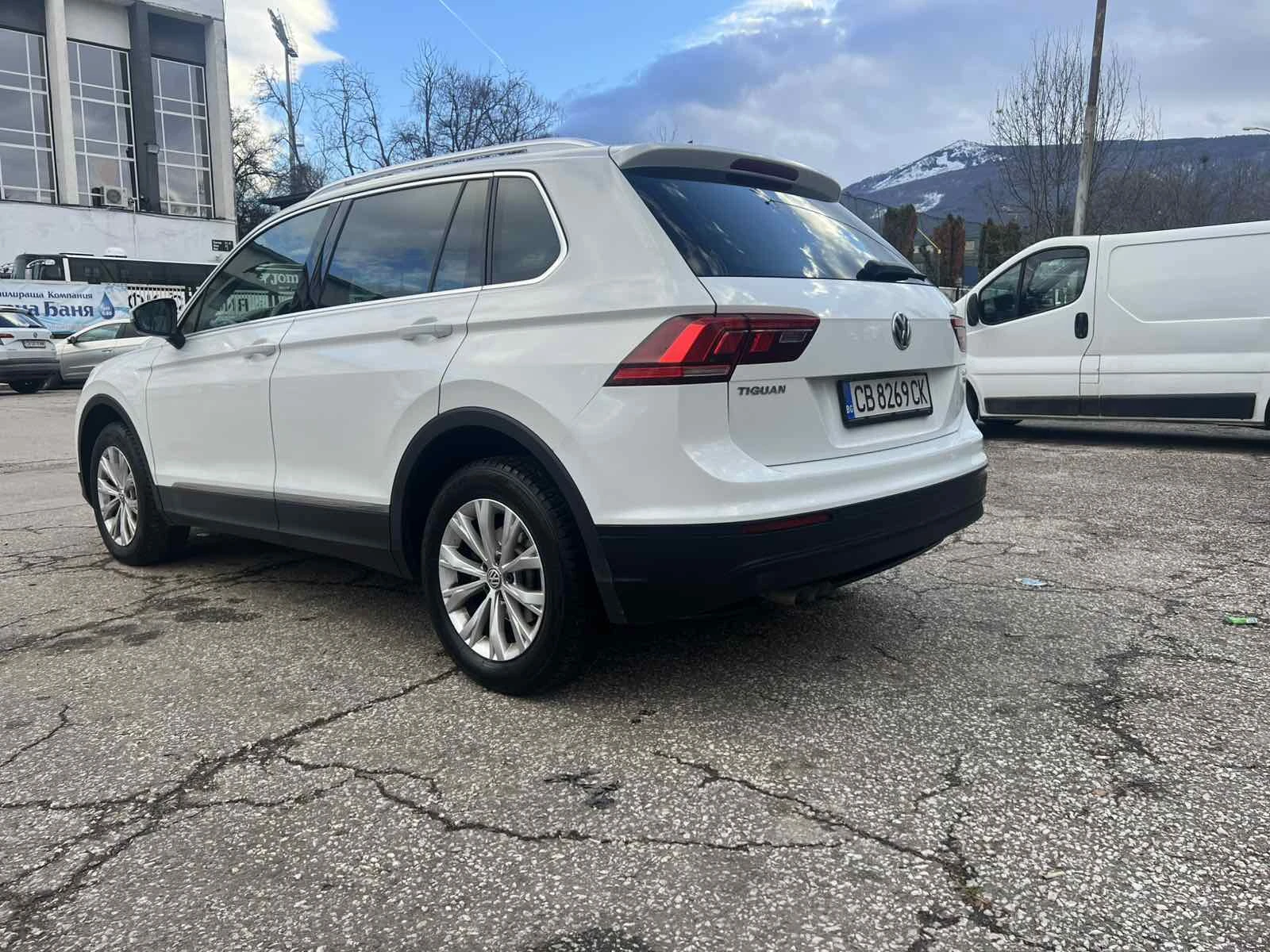 VW Tiguan  - изображение 10