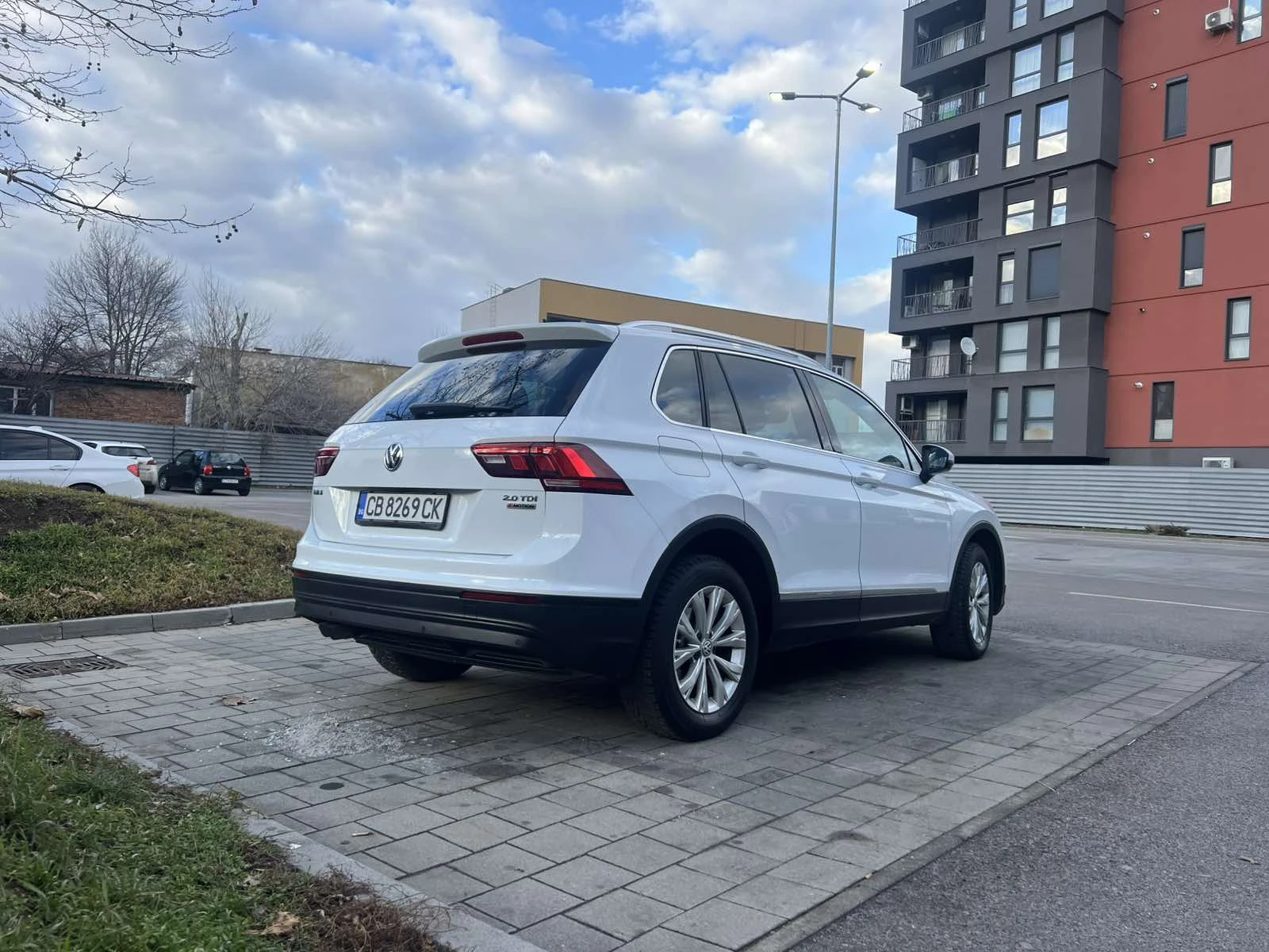 VW Tiguan  - изображение 5
