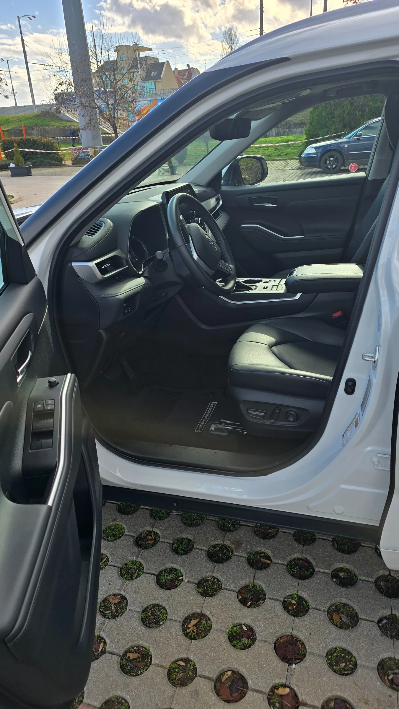 Toyota Highlander XLE AWD V6 | Mobile.bg   8