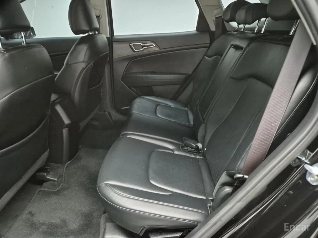 Kia Sportage 2.0 DIESEL* TRENDY* КОЖА* ПОДГРЕВ* НАВИ* DIGITAL, снимка 12 - Автомобили и джипове - 54692246