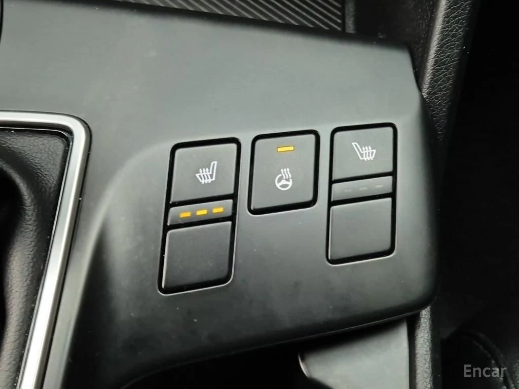 Kia Sportage 2.0 DIESEL* TRENDY* КОЖА* ПОДГРЕВ* НАВИ* DIGITAL, снимка 10 - Автомобили и джипове - 54692246
