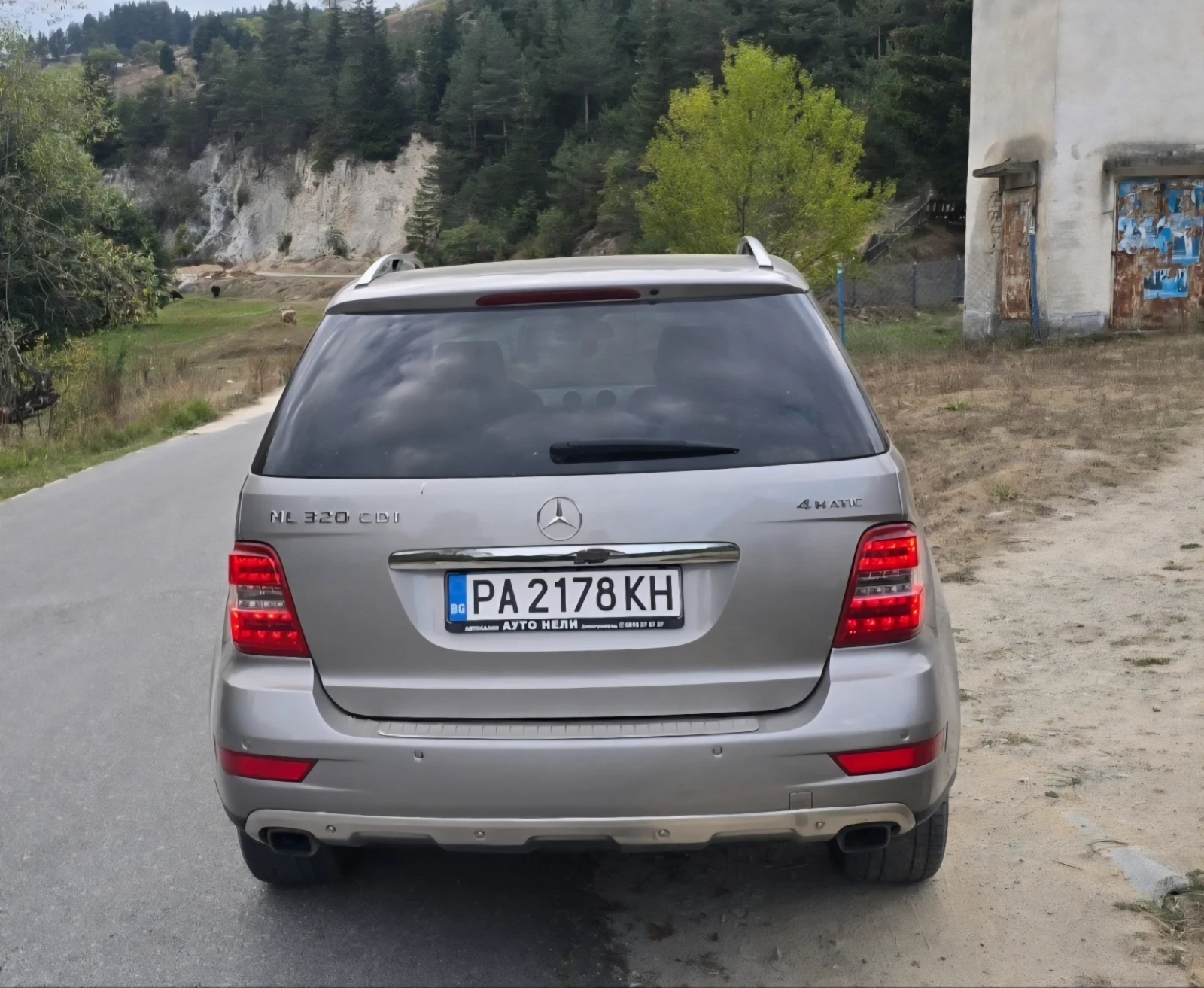 Mercedes-Benz ML 320, снимка 5 - Автомобили и джипове - 55149089