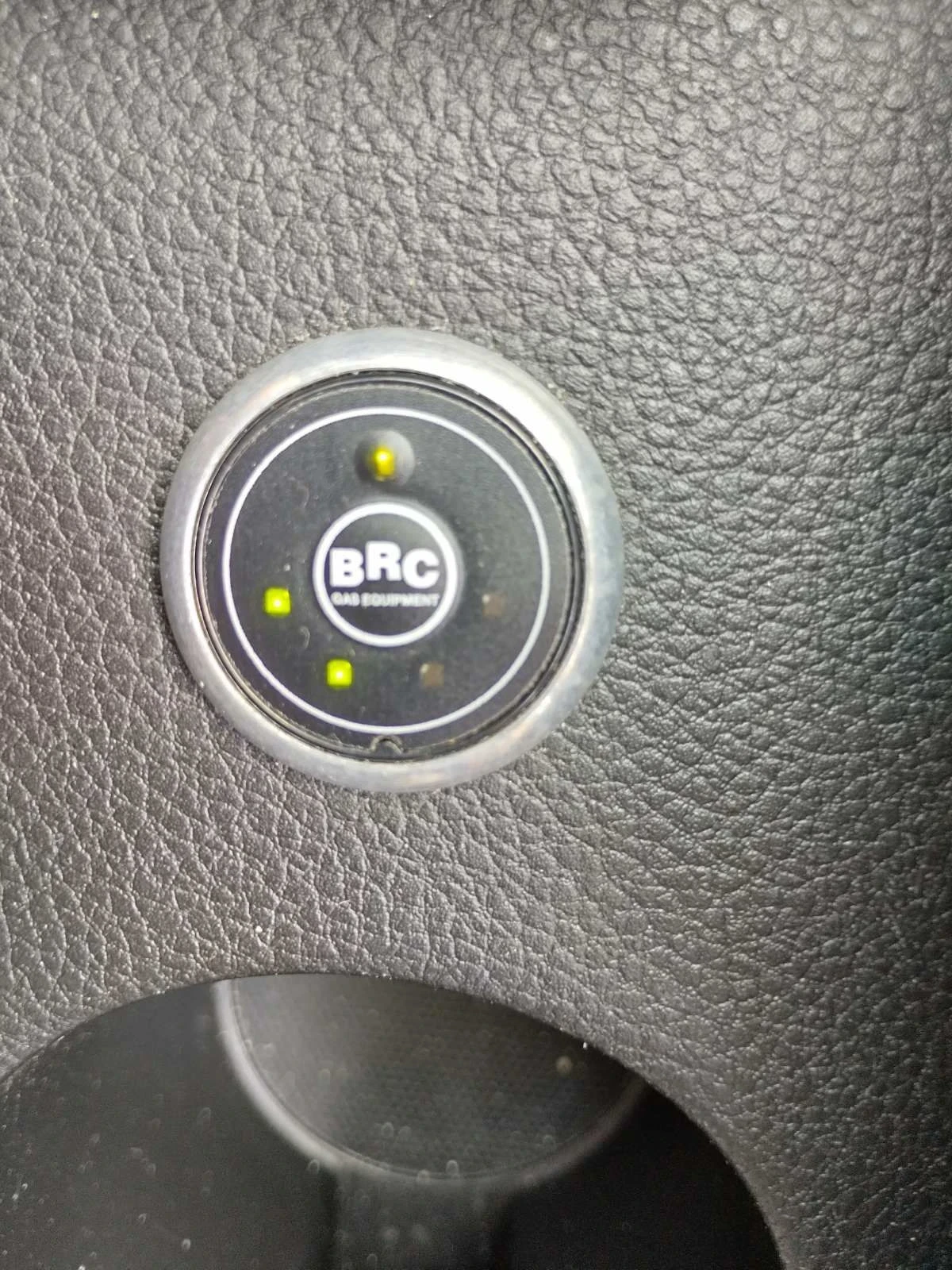 Kia Stonic 1.4i, Gpl, Euro 6D, снимка 16 - Автомобили и джипове - 55665747