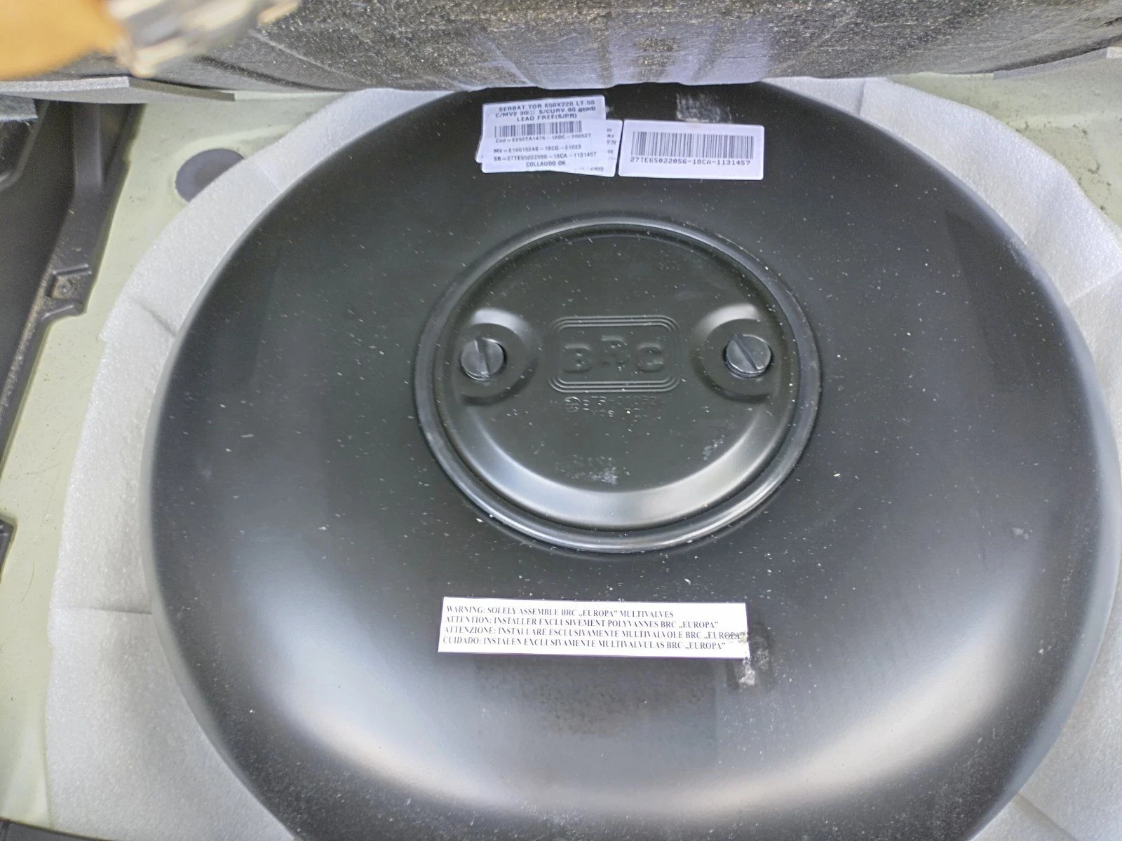 Kia Stonic 1.4i, Gpl, Euro 6D, снимка 15 - Автомобили и джипове - 55665747