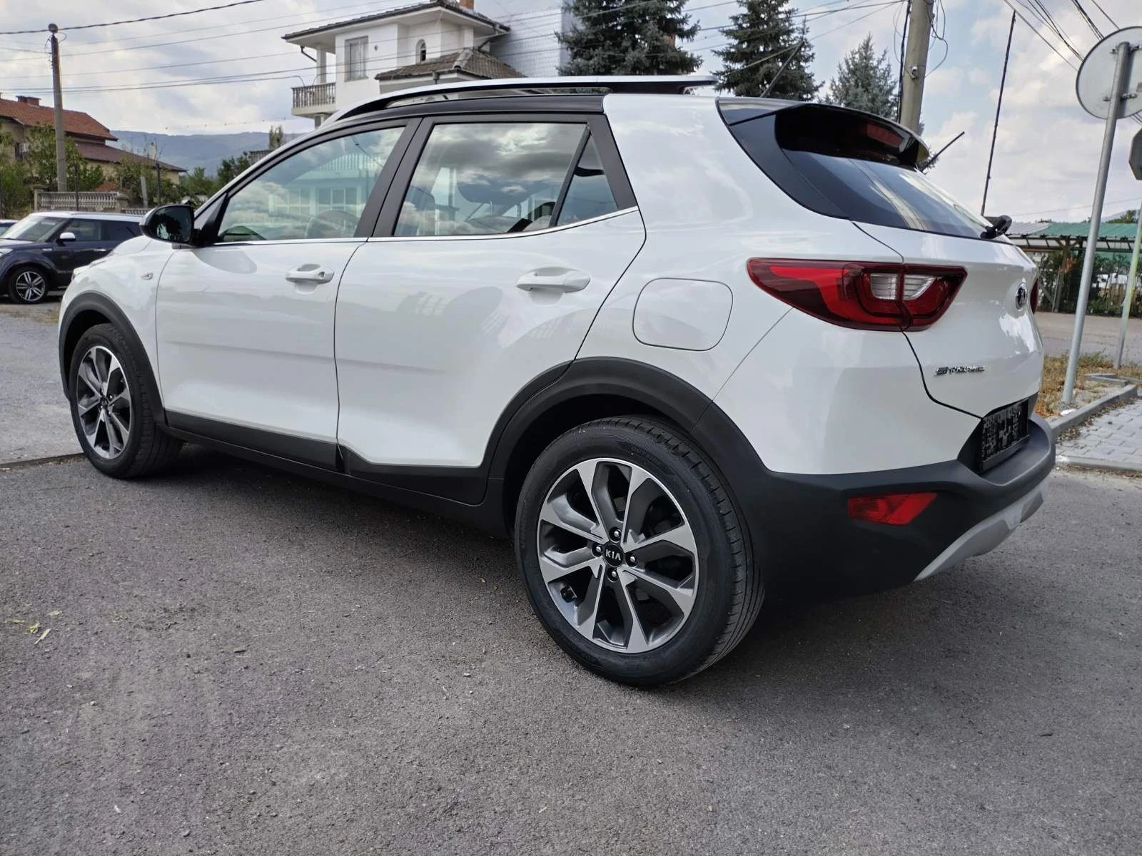Kia Stonic 1.4i, Gpl, Euro 6D, снимка 4 - Автомобили и джипове - 55665747