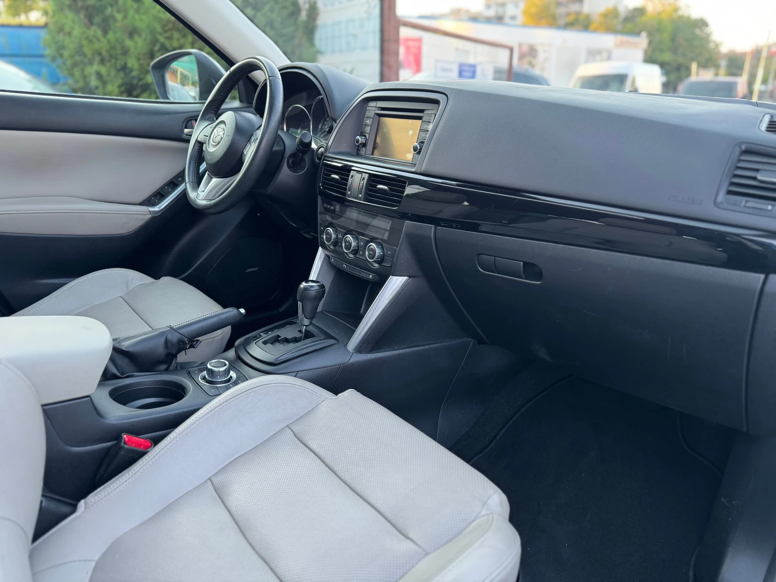 Mazda CX-5 2.2d SkyActiv* 4x4* NAVI* Automatic* Xenon, снимка 10 - Автомобили и джипове - 56124812