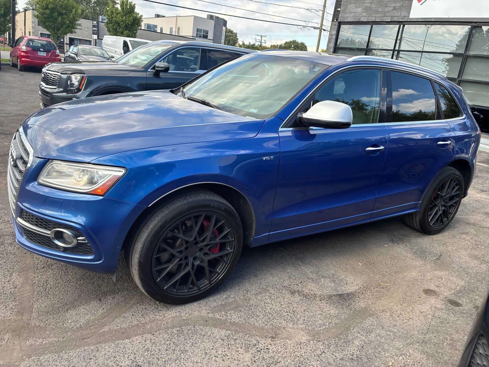 Audi SQ5 * 3.0T Technik * АВТОКРЕДИТ * ОТ ПРЕДСТАВИТЕЛСТВО, снимка 3 - Автомобили и джипове - 56133238
