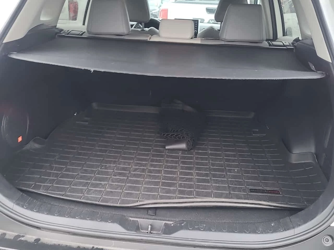 Toyota Rav4 * LIMITED HYBRID * AWD * ОБДУХВАНЕ * CARFAX * , снимка 14 - Автомобили и джипове - 56215644