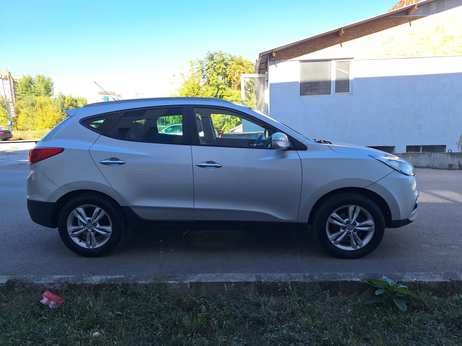 Hyundai IX35 2.0i 163kc, снимка 4 - Автомобили и джипове - 56363190