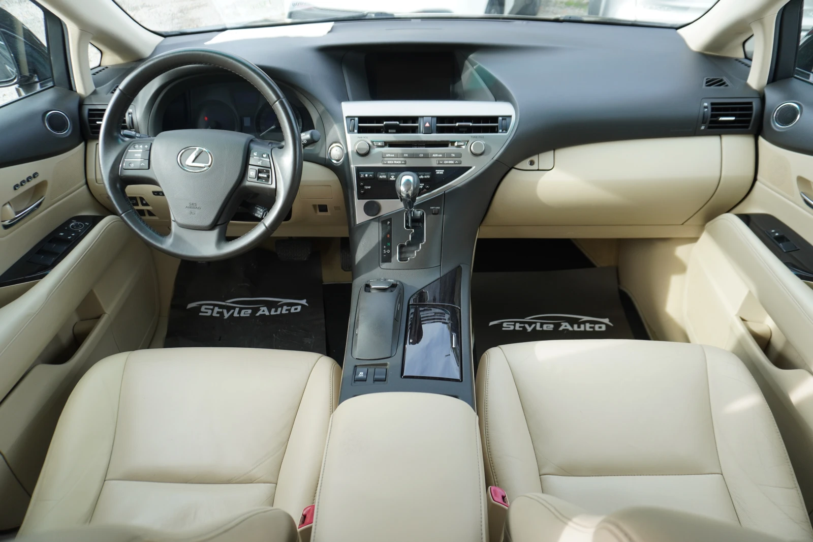 Lexus RX 450h AWD Luxury КАТО НОВ!!, снимка 11 - Автомобили и джипове - 56566770