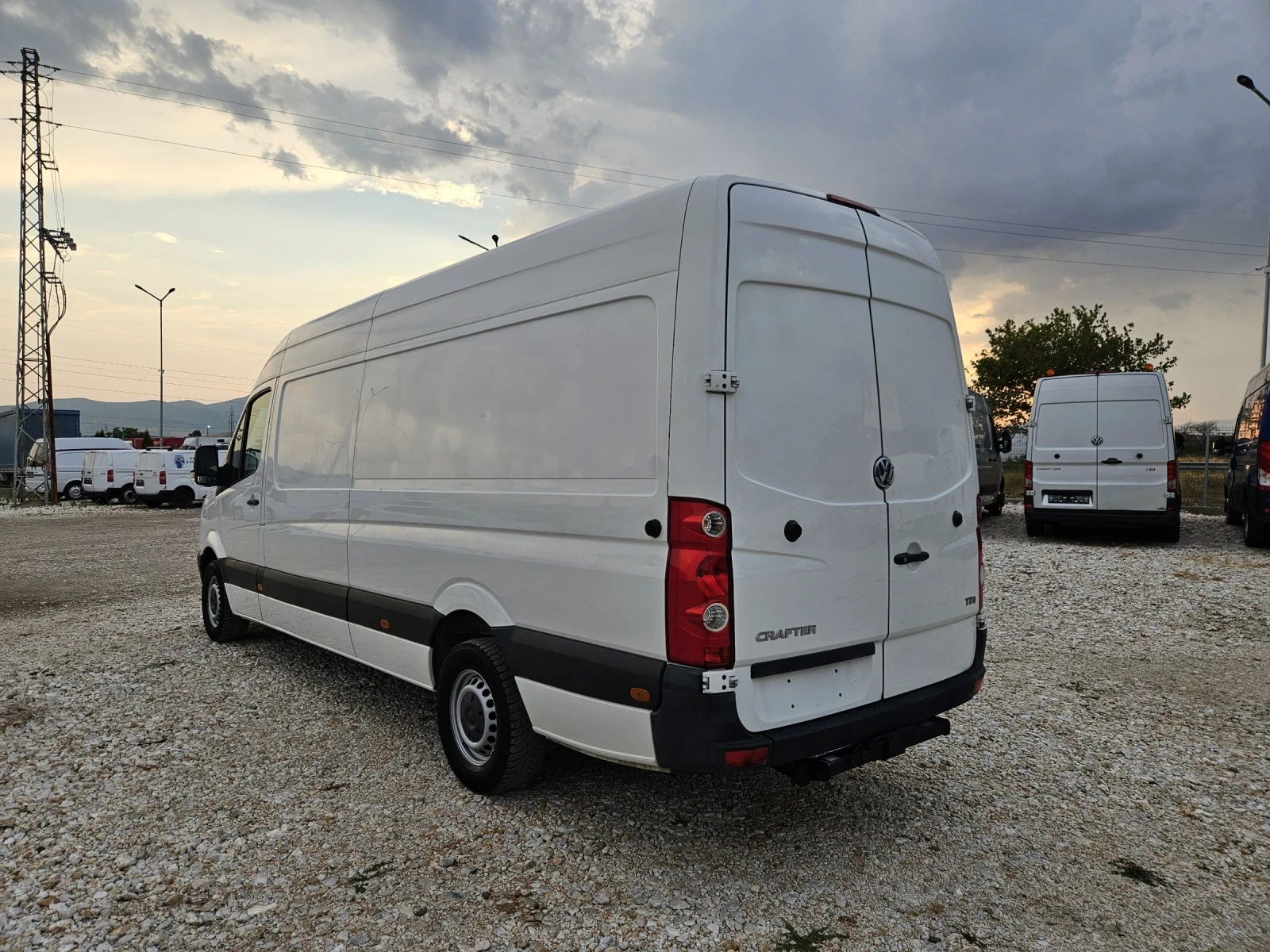 VW Crafter МАЛКО - изображение 5