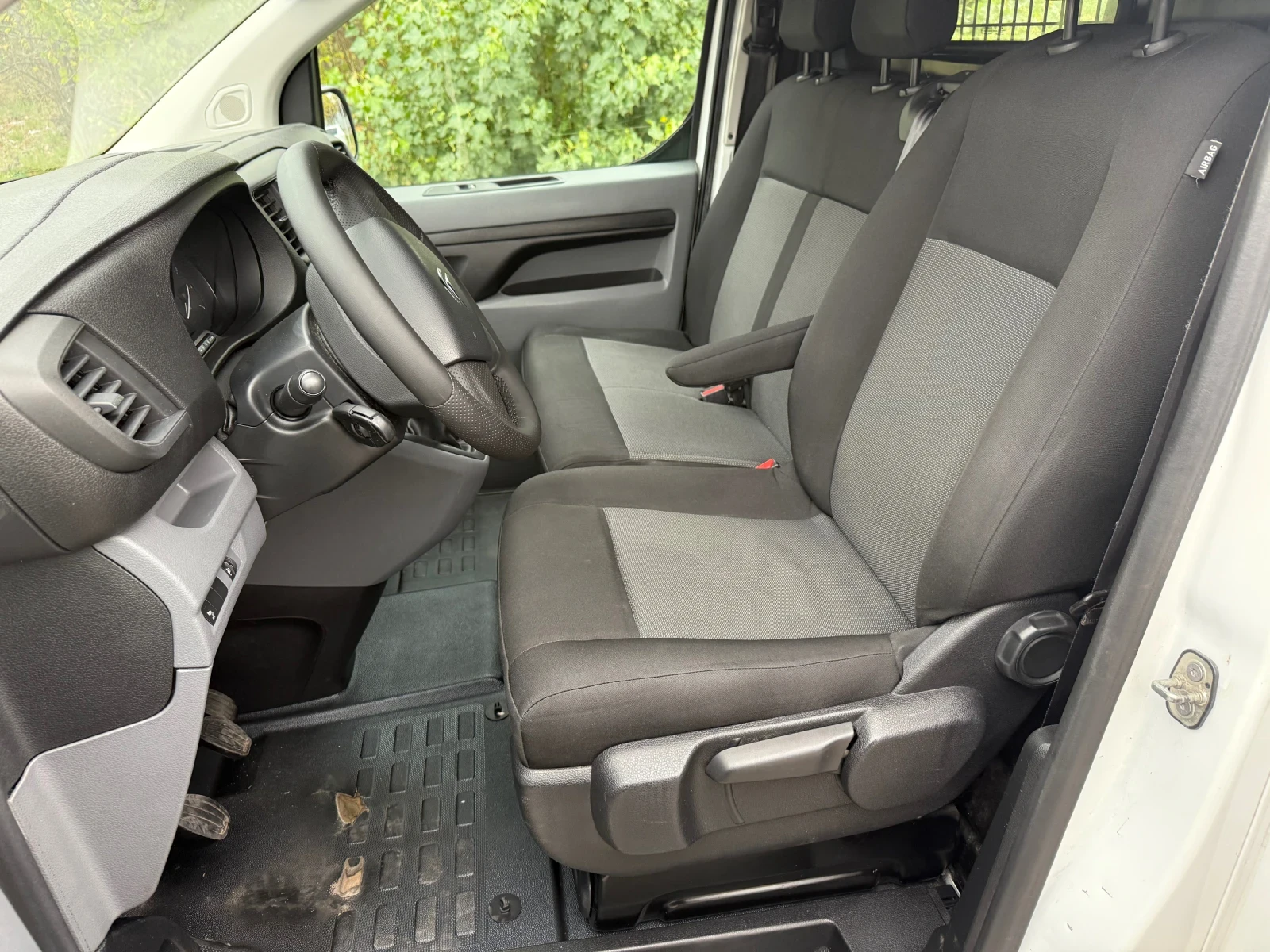 Citroen Jumpy 1.6 BlueHDI Швейцария 172000 - изображение 10