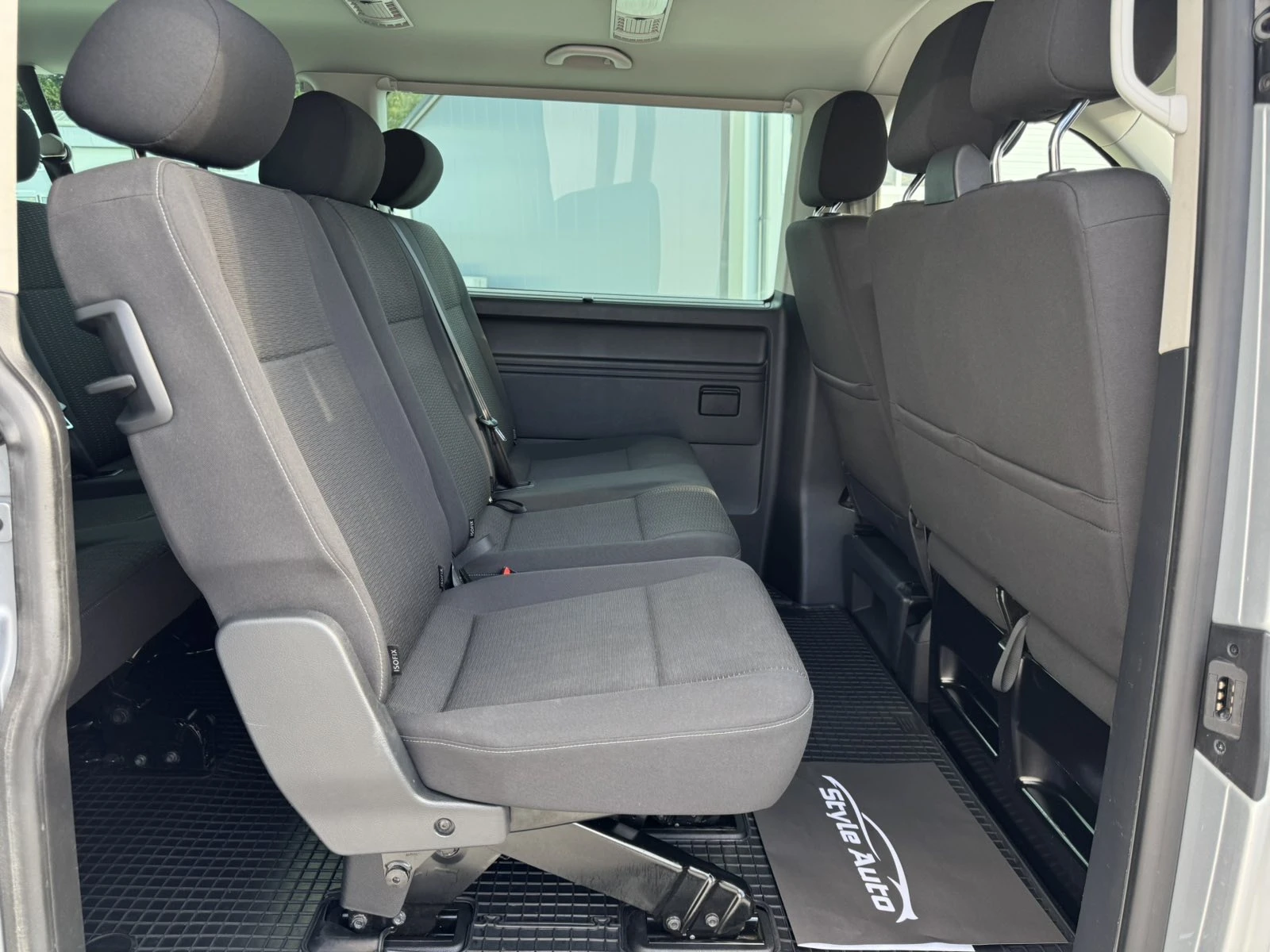 VW Caravelle Comfortline L 2, O TDI 150 k.c 7DSG / 9 места, снимка 14 - Бусове и автобуси - 56336700