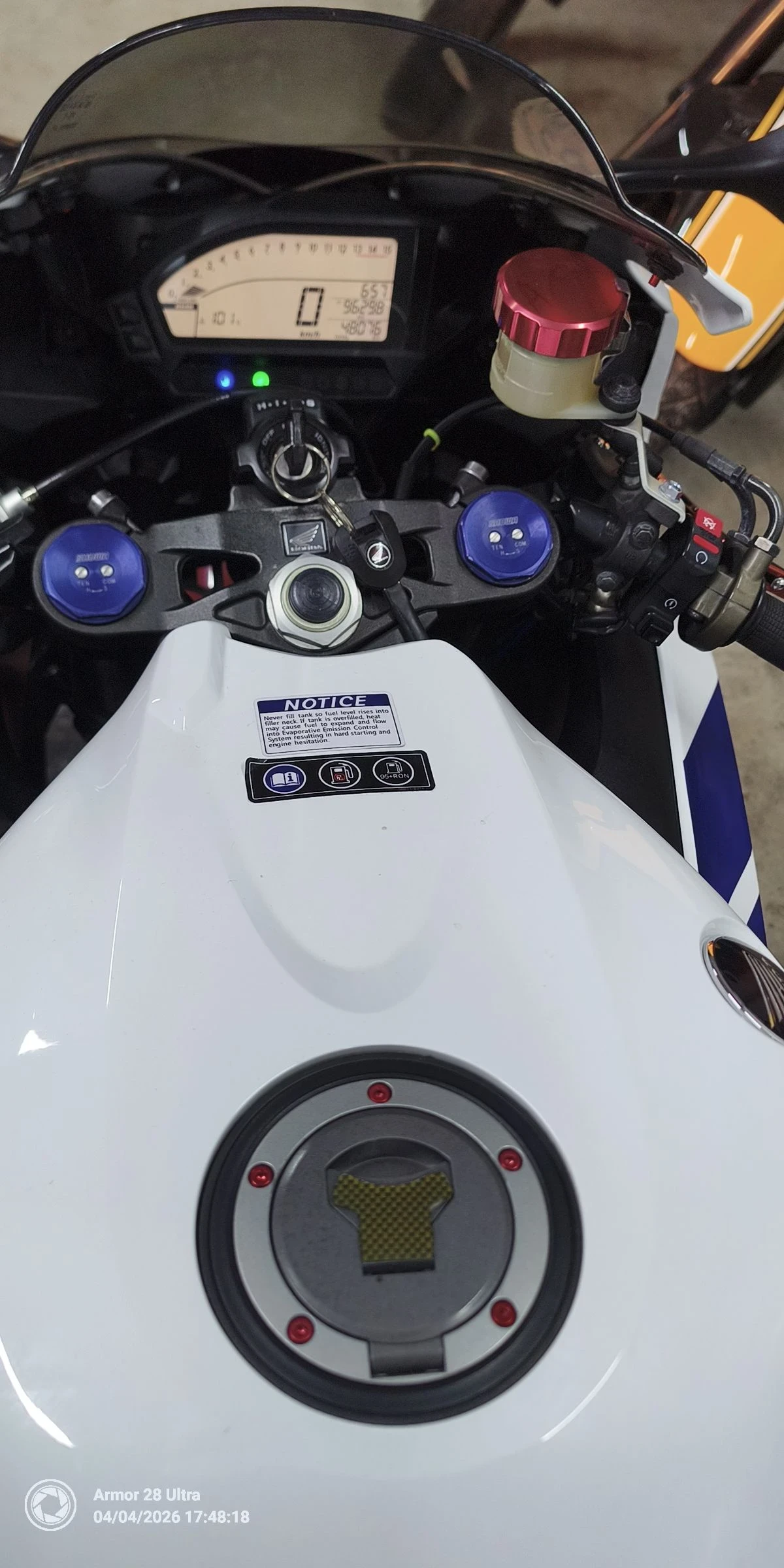 Honda Cbr 1000RR Лизинг/Бартер, снимка 12 - Мотоциклети и мототехника - 54095197