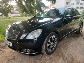 Mercedes-Benz E 300, снимка 1