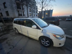 Chrysler Town and Country, снимка 4