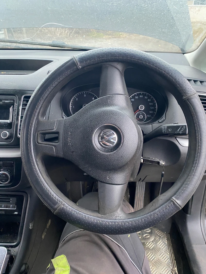 VW Sharan 2.0тди, снимка 8 - Автомобили и джипове - 43316051