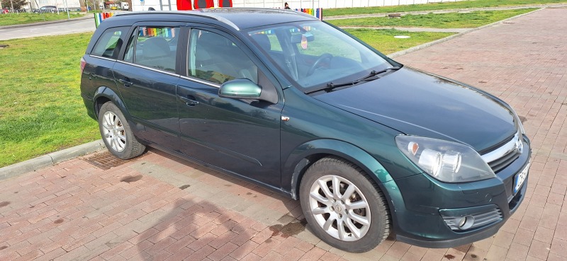 Opel Astra H  1.6 I  газ-бензин, снимка 4 - Автомобили и джипове - 45790921