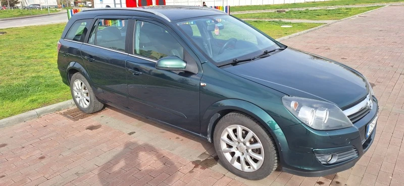 Opel Astra H  1.6 I  газ-бензин, снимка 4 - Автомобили и джипове - 46560075