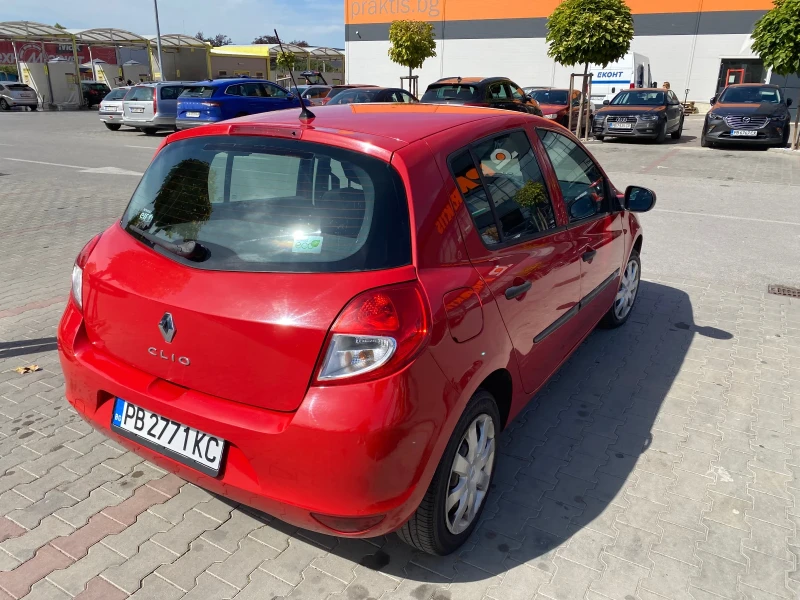 Renault Clio, снимка 5 - Автомобили и джипове - 47526269