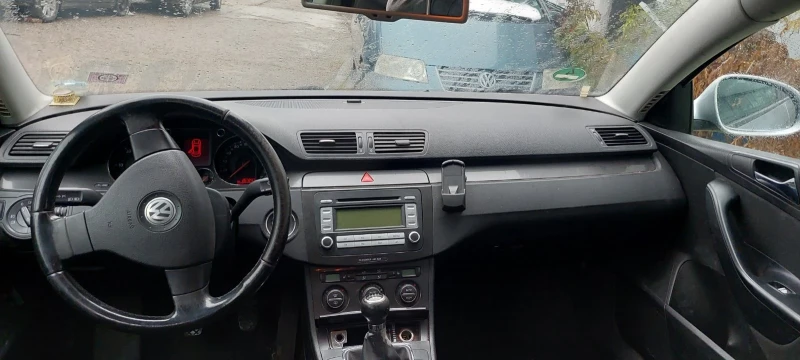 VW Passat 1.9d, снимка 4 - Автомобили и джипове - 48031906